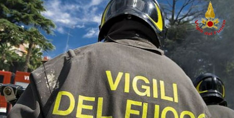 Precipita in una scarpata a Comiso, 46enne salvato dai Vigili del Fuoco