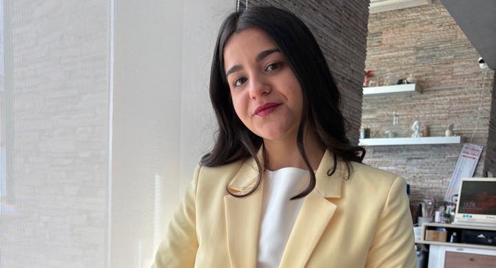 Alfieri Repubblica, c’è anche Claudia: giovane siciliana di 19 anni “con la poesia mi sento libera”