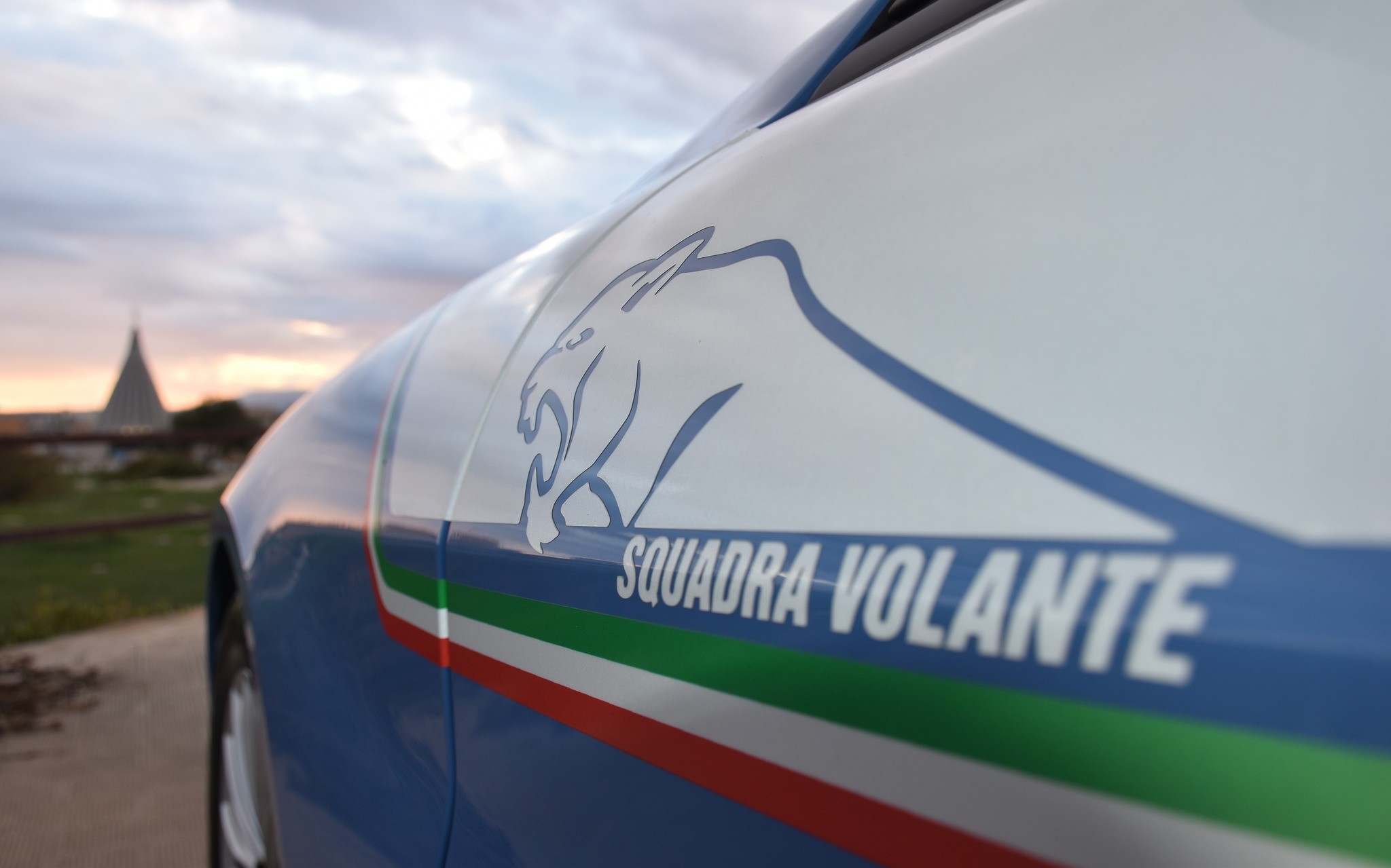 Polizia denuncia ladro…”Pollicino” avendo seguito le tracce di un contenitore bucato di carburante