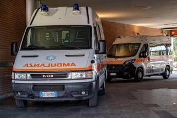 Catanzaro, donna si butta dal balcone con i figli: 3 morti e un ferito