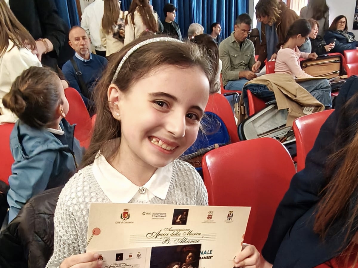 Conservatorio Bellini di Caltanissetta:   allieva violinista vince primo premio assoluto concorso della città di Caccamo