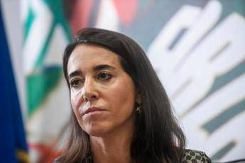 Ia, Ronzulli (Fi): “Italia non diventi colonia digitale, governare intelligenza artificiale ora”