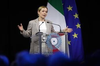 Iran, Meloni: “Quadro cambia continuamente, al lavoro ogni minuto su stabilizzazione”