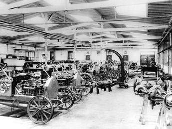 Opel, 120 anni di crescita: dalla millesima auto alla leadership europea