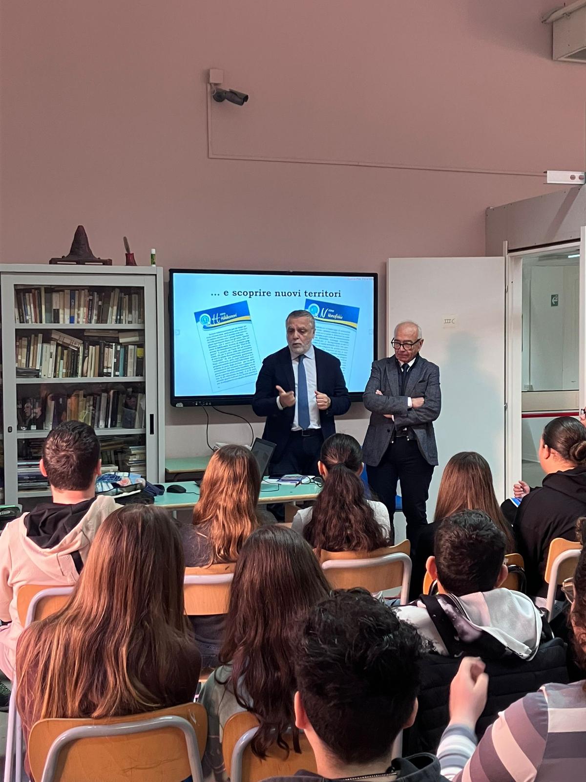 CORECOM SICILIA: il Patentino Digitale approda a Lampedusa per oltre 100 studenti dell’isola