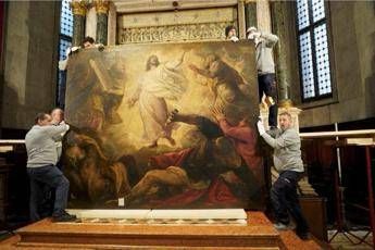 Restauro della Trasfigurazione di Tiziano per l’altare maggiore di San Salvador