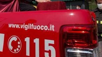 Roma, incidente sulla Colombo: 17enne su minicar elettrica sbanda e finisce all’ospedale