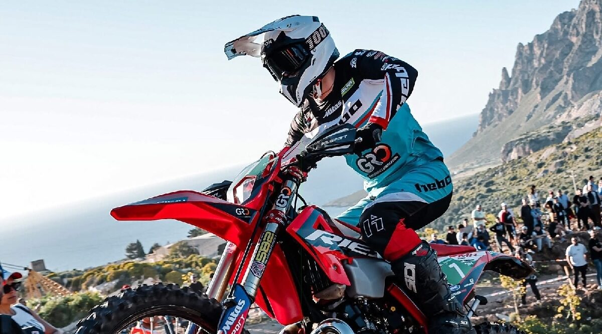 L’Akrapovič Super Test apre la stagione 2026 del FIM EnduroGP in Sicilia: Josep Garcia il più veloce