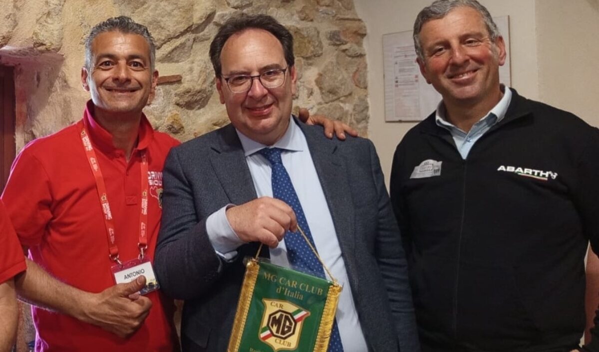 Gangi, MG Driving Sicily 2026: 32 equipaggi alla scoperta del borgo madonita
