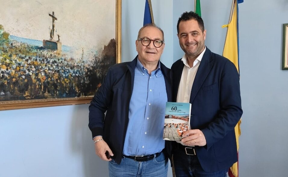 Gela, l’ex Segretario Comunale Vittorio Scalogna in visita al Comune