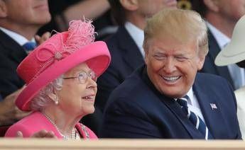 Trump, la stima per Elisabetta: l’ultimo ritratto della regina nel salone di Mar a Lago