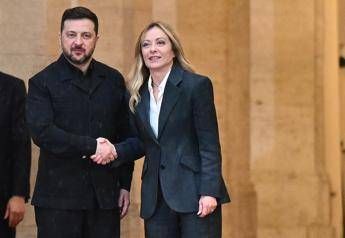 Ucraina, incontro Meloni-Zelensky: “Italia interessata a produzione congiunta droni”