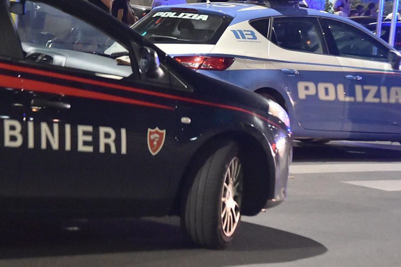 Intimidazioni a Palermo, presa la banda del kalashnikov: 8 fermi