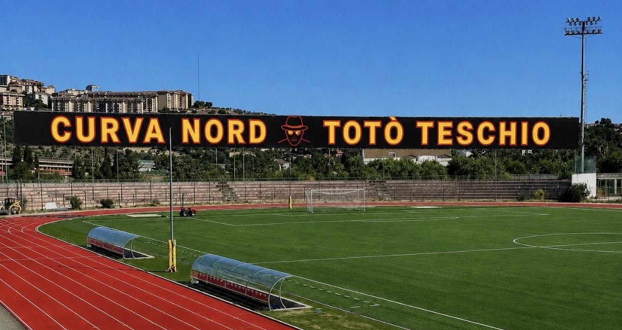 Caltanissetta. La curva nord dello stadio “Tomaselli” intitolata alla memoria del tifoso della Nissa Salvatore Grasta detto “Totò Teschio”
