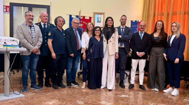 Delia. Alunni e cittadini impegnati in percorsi di sensibilizzazione sul tema del benessere animale e della sana convivenza uomo – animale “One Health”