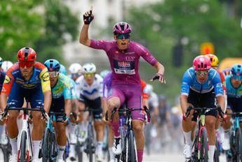 Giro d’Italia, Magnier vince terza tappa a Sofia. Silva resta in maglia rosa