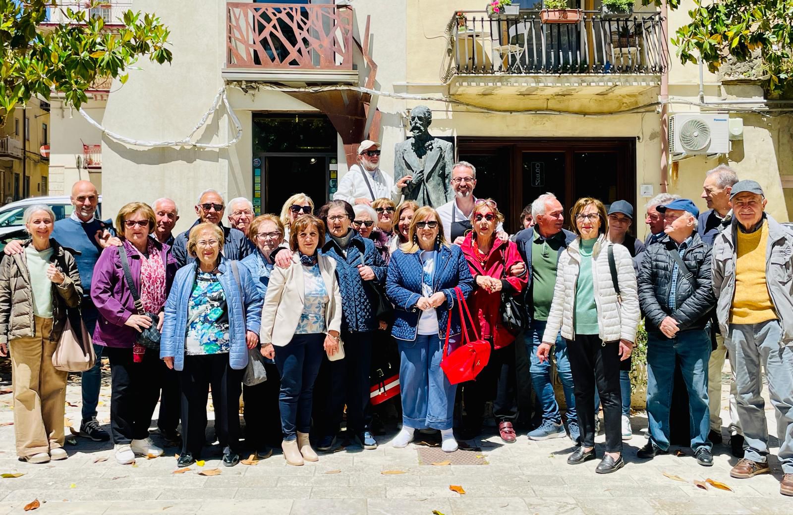 San Cataldo, i corsisti dell’Università della Terza Età incontrano i giovani del pastificio L’Arte dei Primi: esperienza che parla di inclusione e territorio