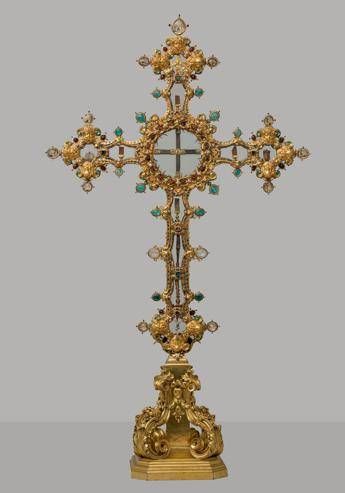 Restaurata la Croce Reliquario della Passione ispirata al leggendario ‘Diamante Fiorentino’