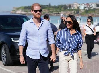 Sintonia fra Re Carlo e Trump? Causa di stress ‘post-traumatico’ per Harry e Meghan
