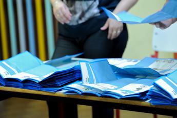 Sondaggio politico, Fratelli d’Italia cresce e allunga. Vannacci non si ferma