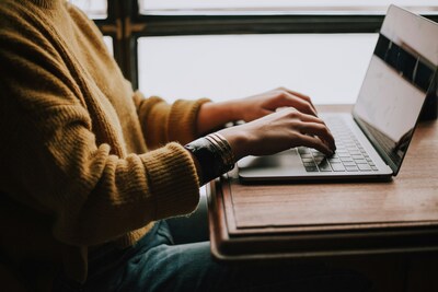 Il ruolo della curiosità nell’esperienza digitale: perché gli utenti esplorano nuovi contenuti