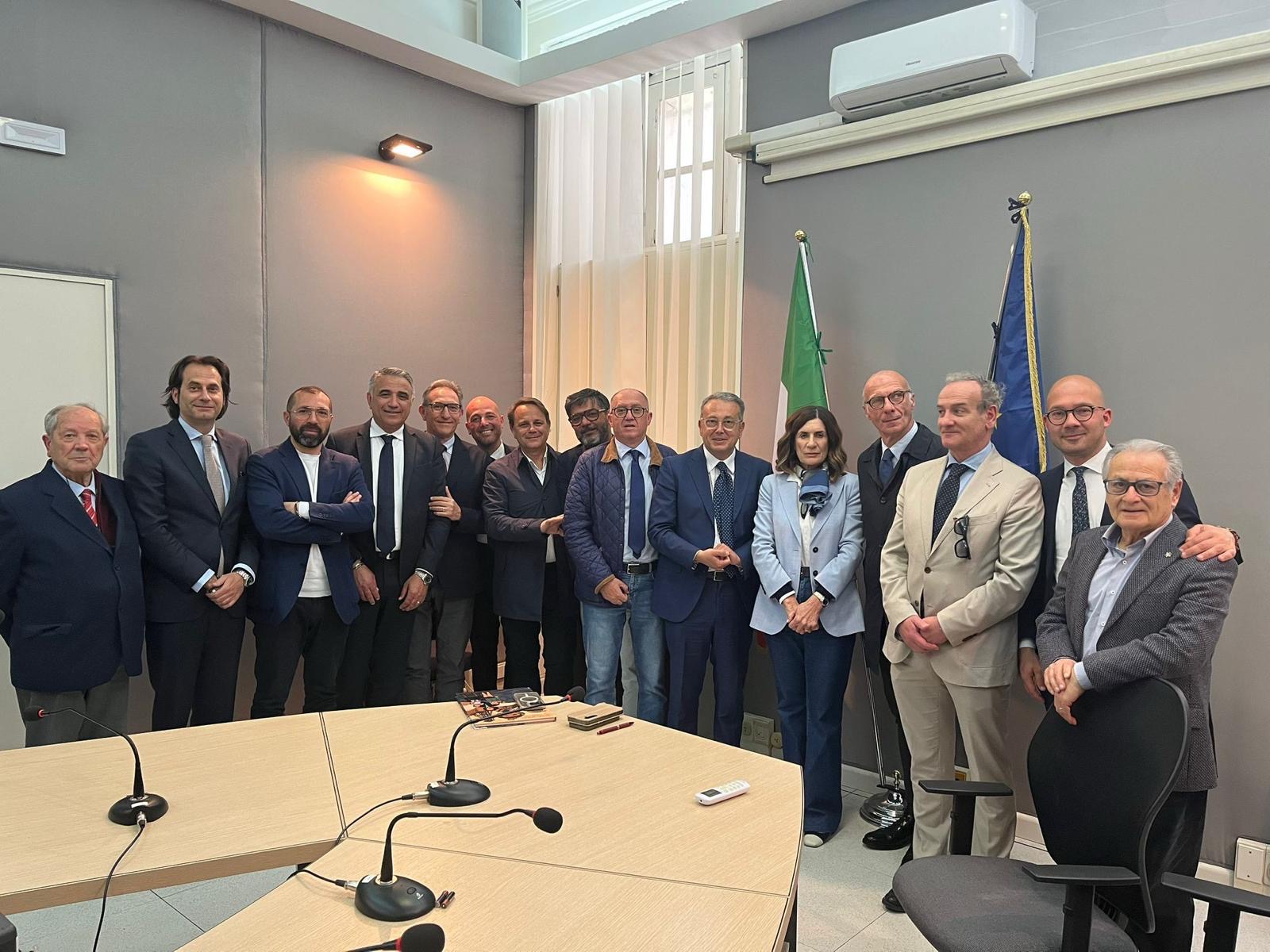 Dell’Utri (Sottosegretario agli Esteri) ‘proficuo confronto con il prefetto di Caltanissetta e con una rappresentanza di sindaci del Nisseno’