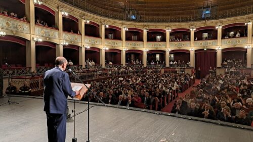 Donazione del sangue, Schifani agli studenti: «Gesto di una società sana basata sulla solidarietà»