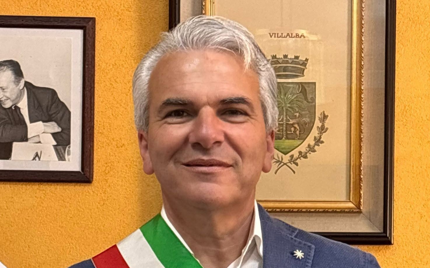Villalba. La vicinanza del sindaco Plumeri agli agricoltori dopo l’incendio che ha distrutto i loro raccolti