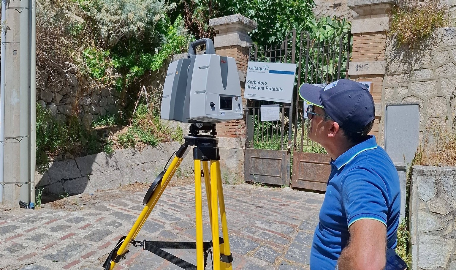 Sutera. Eseguiti dalla Protezione Civile rilievi laser finalizzati al consolidamento della parete rocciosa adiacente all’ascensore