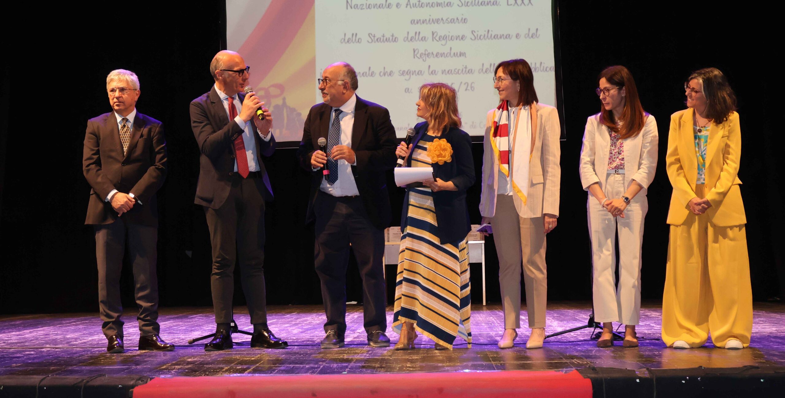 “Radici di Libertà”. Al Teatro Margherita premiati gli studenti vincitori del concorso che celebra la storia repubblicana indetto dall’USR CL-EN