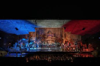 Dal 3 luglio La Bohème porta all’Arena di Verona amori amicizie e gioventù