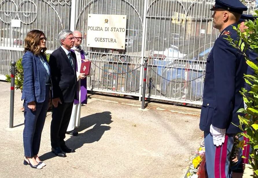 Caltanissetta ricorda i poliziotti Salvatore Falzone e Michele Pilato, omaggio e messa a 22 anni dalla scomparsa