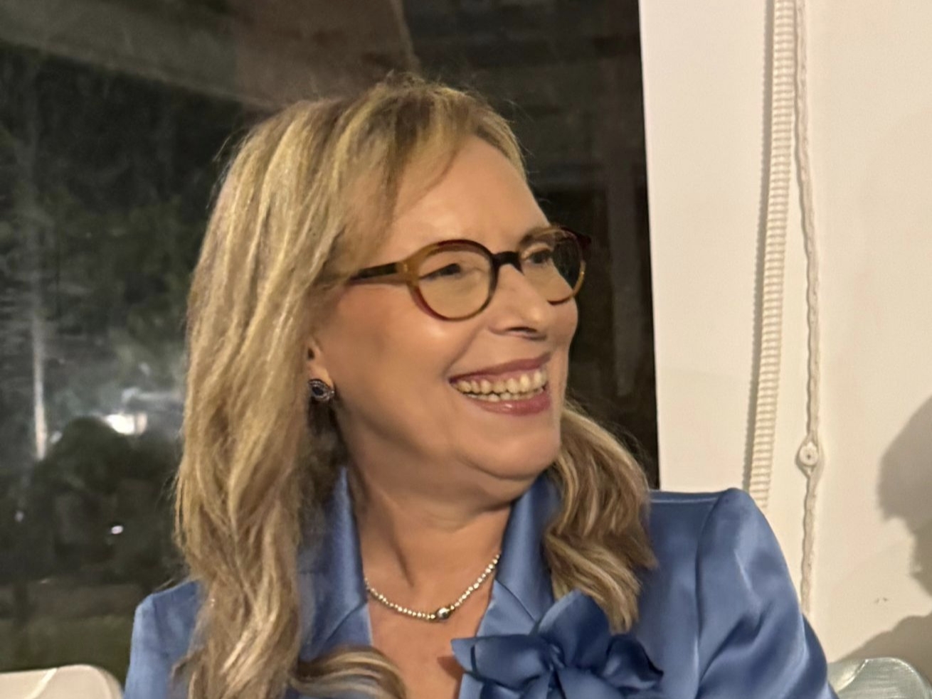 Lina Blandino, l’abbraccio di colleghi e amministratori per una delle colonne del Comune di Caltanissetta: un esempio di dedizione e amore per il proprio lavoro