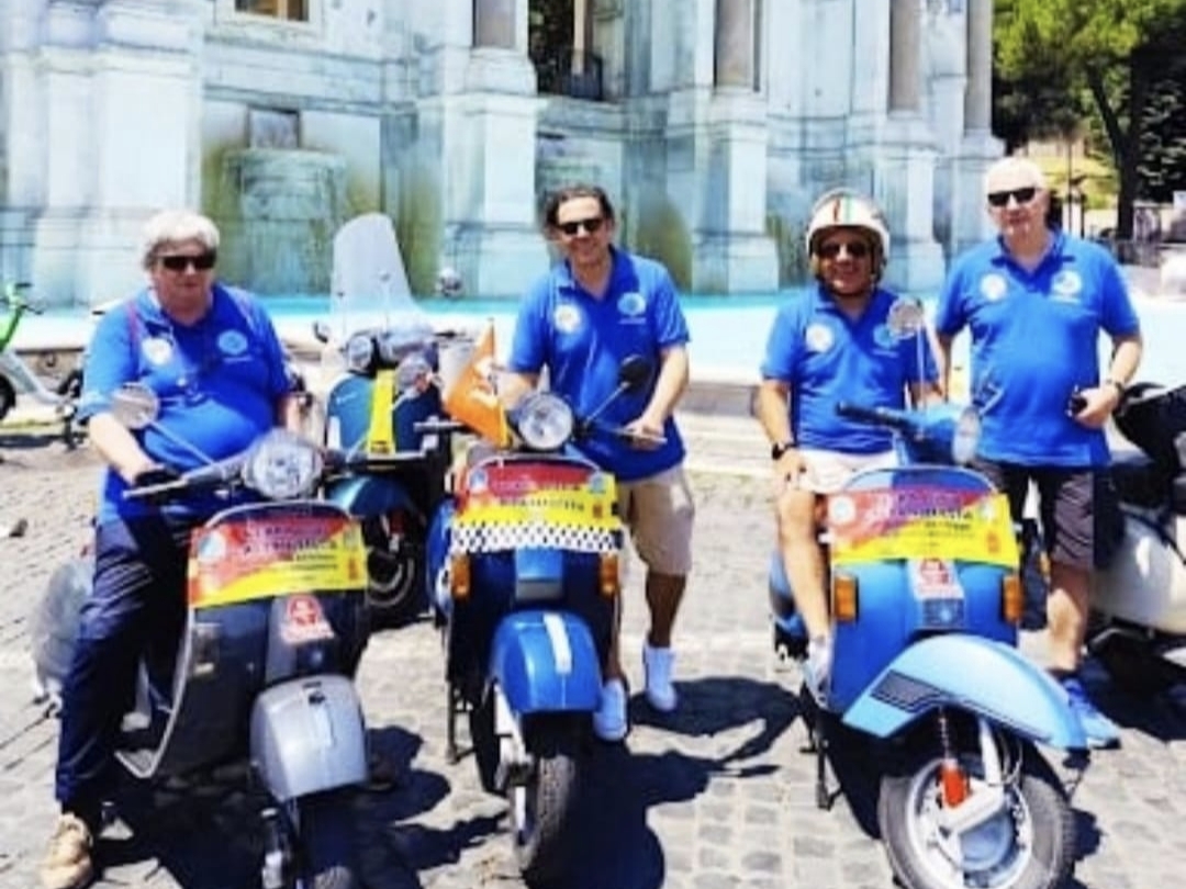 Caltanissetta in Vespa fino a Roma: il Club nisseno protagonista al più grande raduno mondiale per gli 80 anni dell’icona italiana