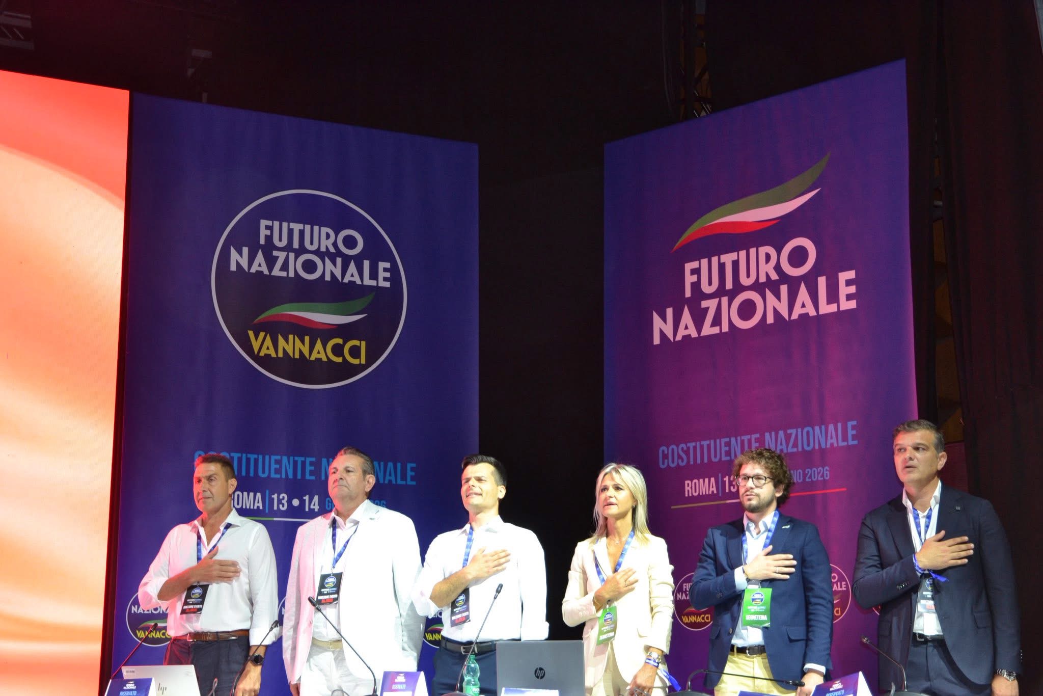 Il manifesto di Vannacci: la destra identitaria battezza il nuovo partito