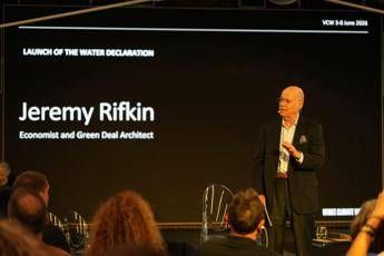Il monito di Jeremy Rifkin: ‘L’acqua si sta rivoltando contro di noi’