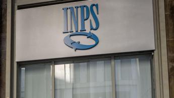 Inps, il rapporto: sale età pensionamento, donne con 6 anni di contributi in meno