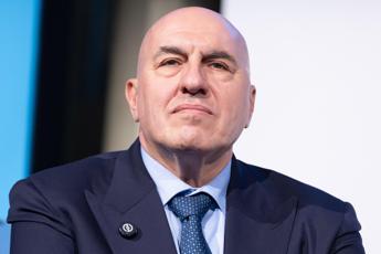 Mare, Crosetto: “Dimensione subacquea settore strategico per futuro del Paese”
