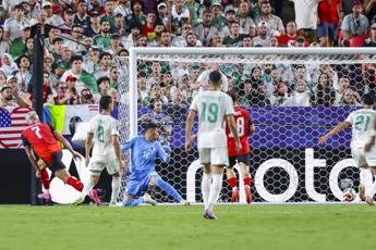 Mondiali, Algeria-Austria 3-3: ‘biscotto’ al fotofinish e Iran eliminato