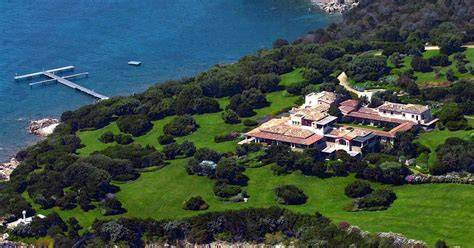 Berlusconi vendono Villa Certosa a sceicco qatariota Al Thani