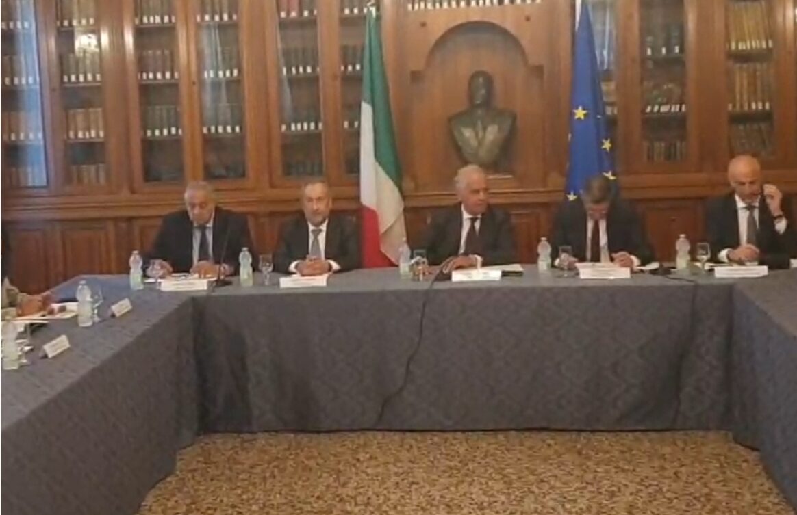 Sicurezza, a Palermo vertice provinciale con il ministro Piantedosi