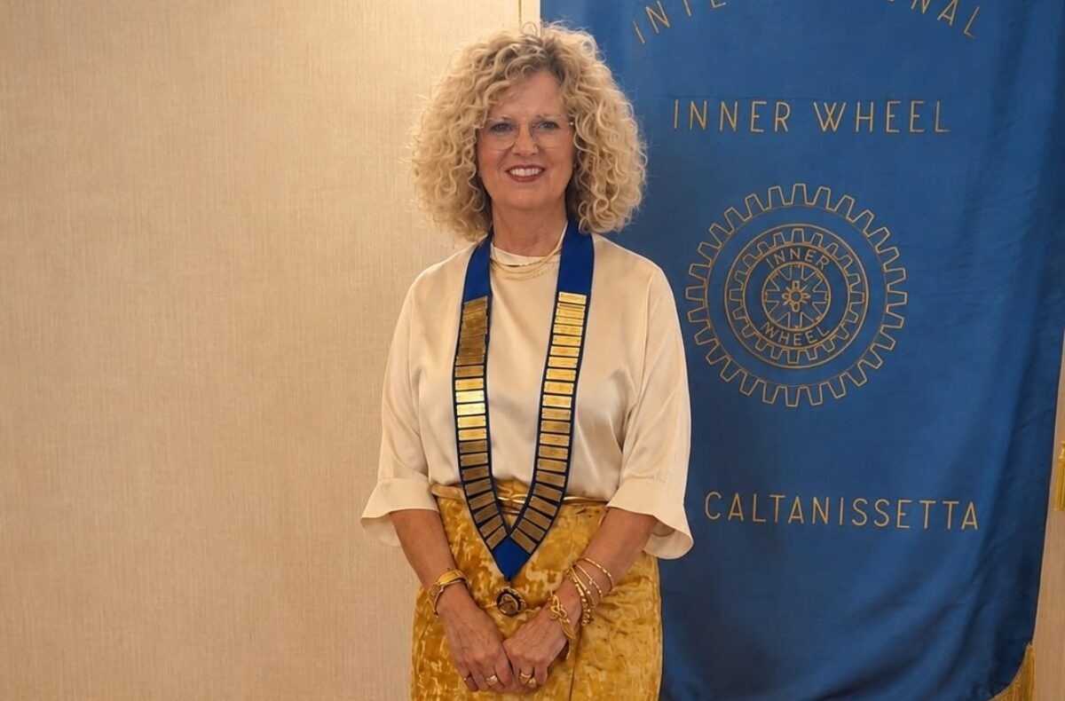 Inner Wheel Club di Caltanissetta, passaggio della campana: Silvia Palmeri nuova presidente