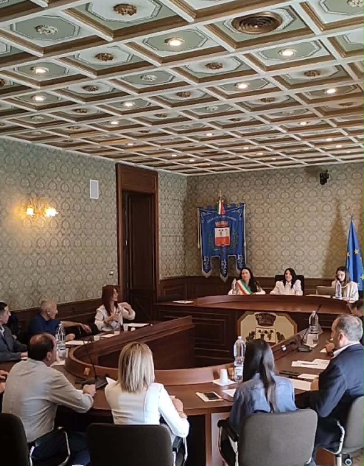 Vallelunga Pratameno: Prima riunione nuovo consiglio comunale, La nota di Rosanna Lumia