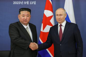 Ucraina-Russia, Zelensky: “Putin vuole 30mila soldati nordcoreani”