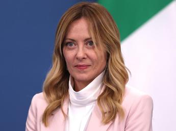 Decreto lavoro, Meloni: “Manteniamo gli impegni presi con gli italiani”
