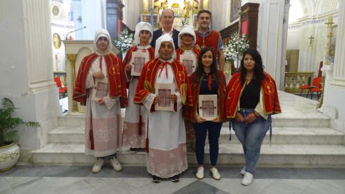 Mussomeli, Chiesa Madre e parrocchie mobilitate per la festa Corpus Domini. Alla Madrice “cantata dei fratelli”