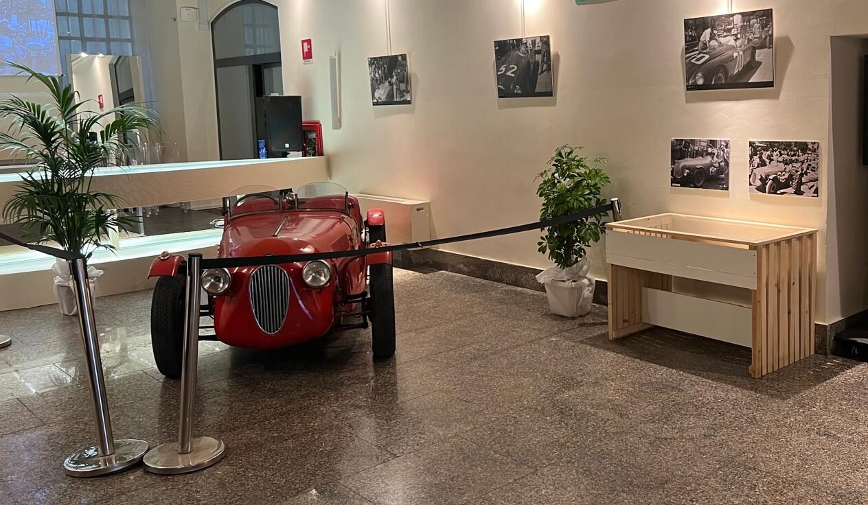 Caltanissetta, l’auto storica da corsa nissena Fiat 1100 Sport Tornatore esposta a Enna in ricordo del “Giro della Cravatta”