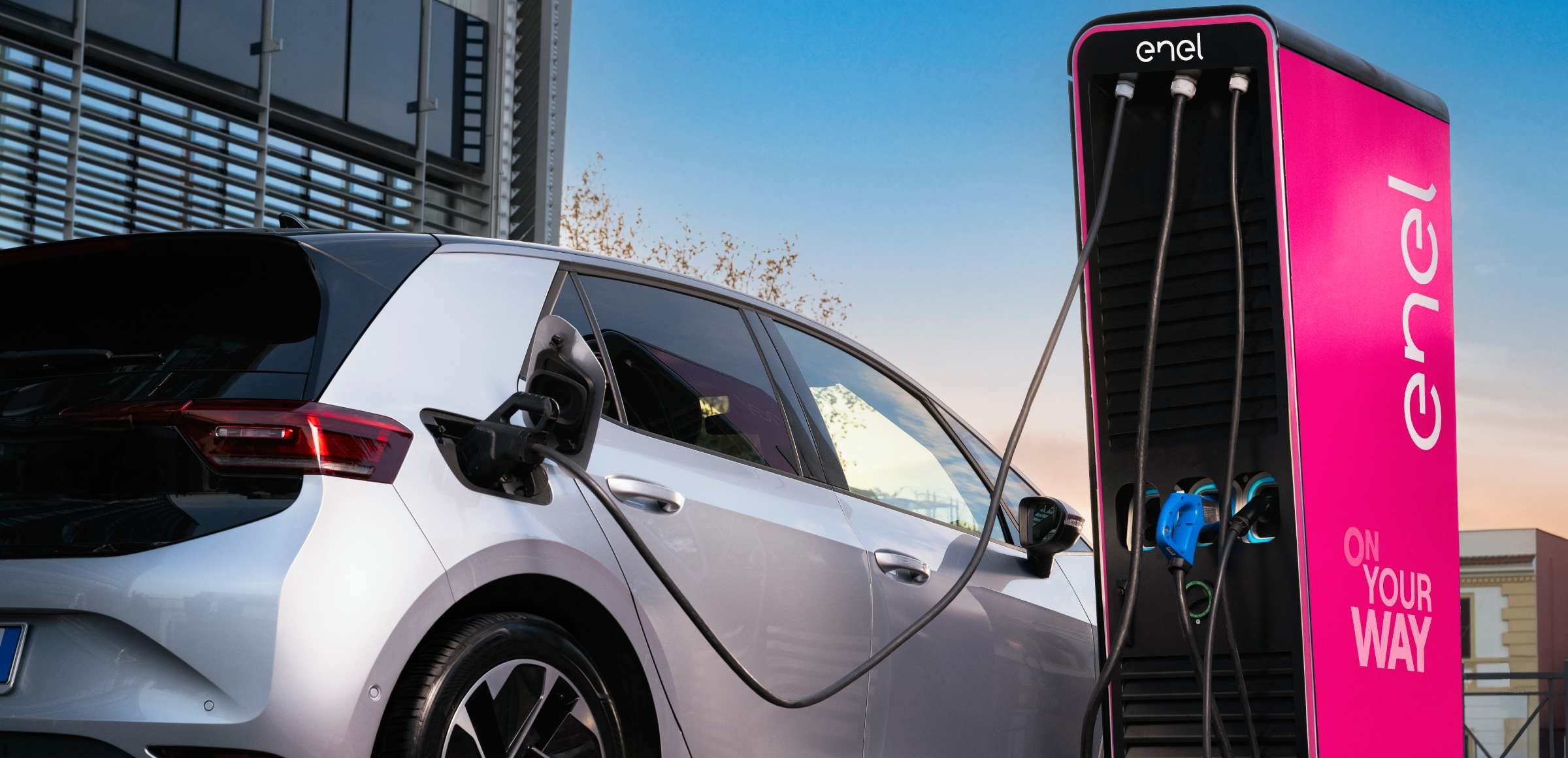 San Cataldo verso la mobilità sostenibile: rinnovata l’intesa con Enel X Way