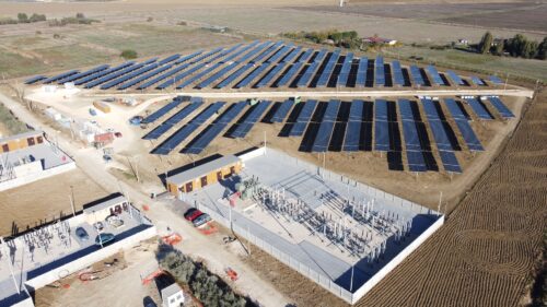 È di Ragusa la società dietro il più grande agrivoltaico d’Italia, già operativo alle falde dell’Etna: ora lavora alla nuova autostrada del Nord Africa