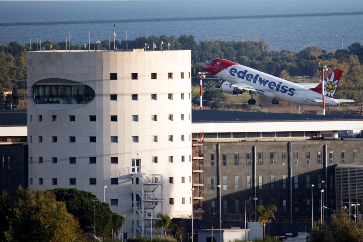 Aeroporto di Catania, ripristinate le attività dei voli in partenza e in arrivo